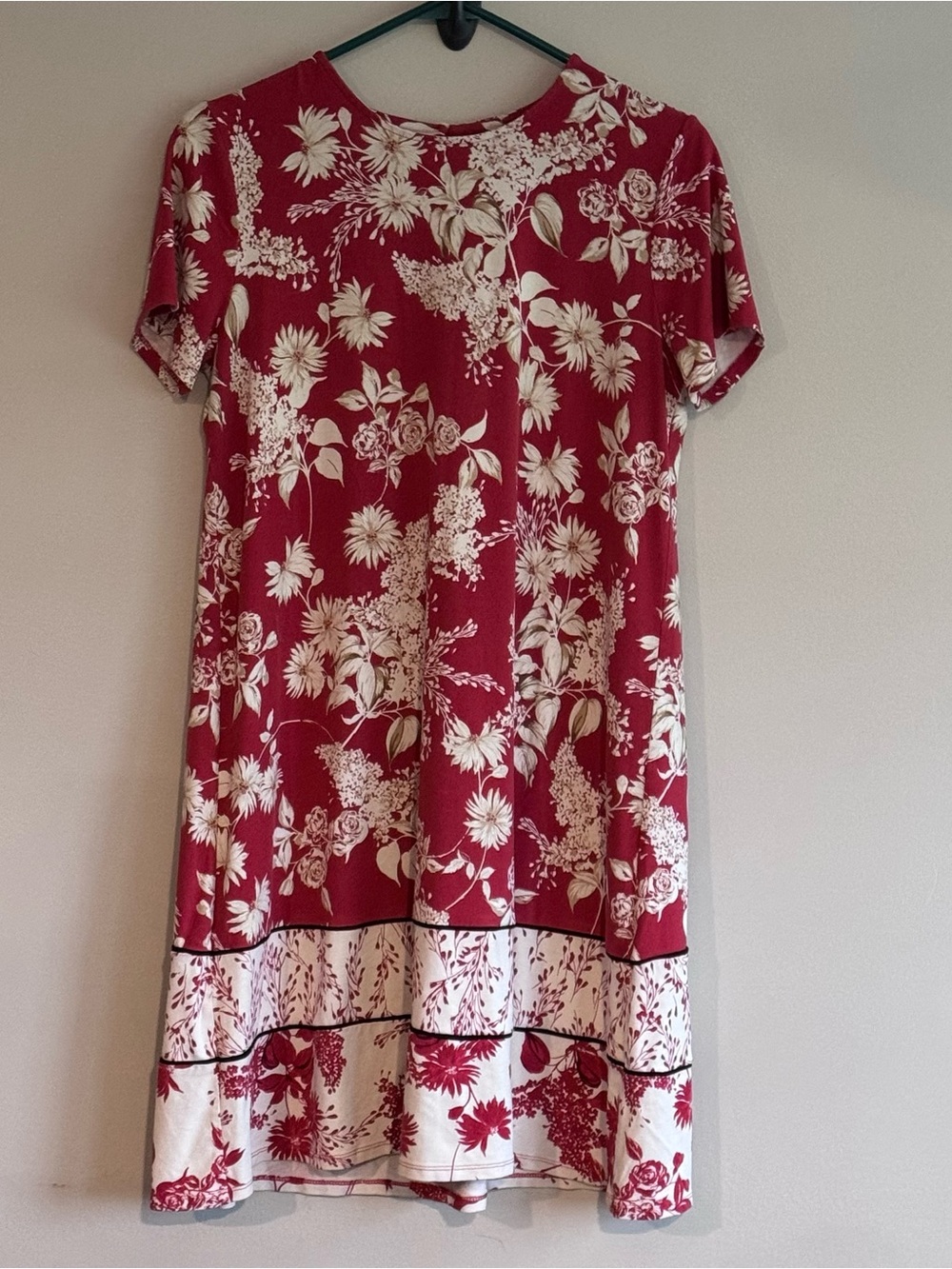 J.Jill Floral Short Sleeve Red and Cream  Dress Size Small